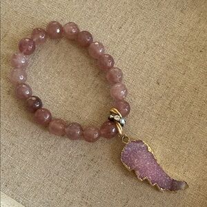 Elegant Pink Druzy Stone Pendant Bracelet with Gold Accents